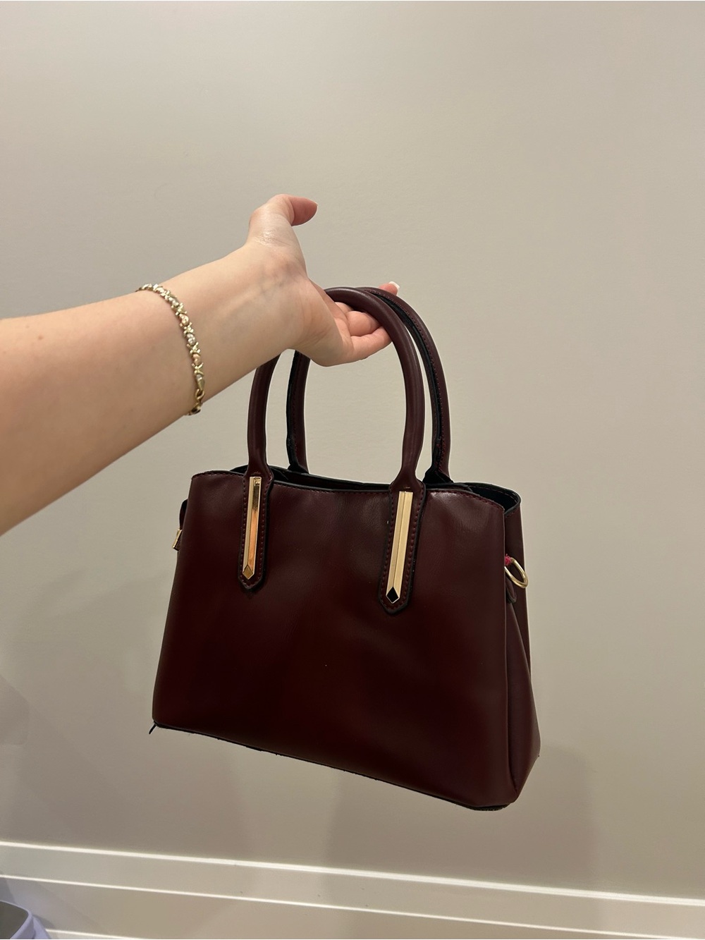 Women's Structured Tote Bag in Deep Burgundy